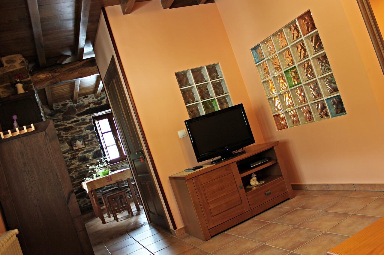 Apartamentos El Llago Boal Exterior photo